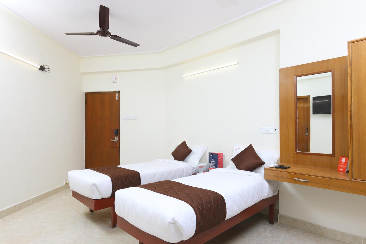 Oyo 11433 Kishore Inn Ченнаї Екстер'єр фото