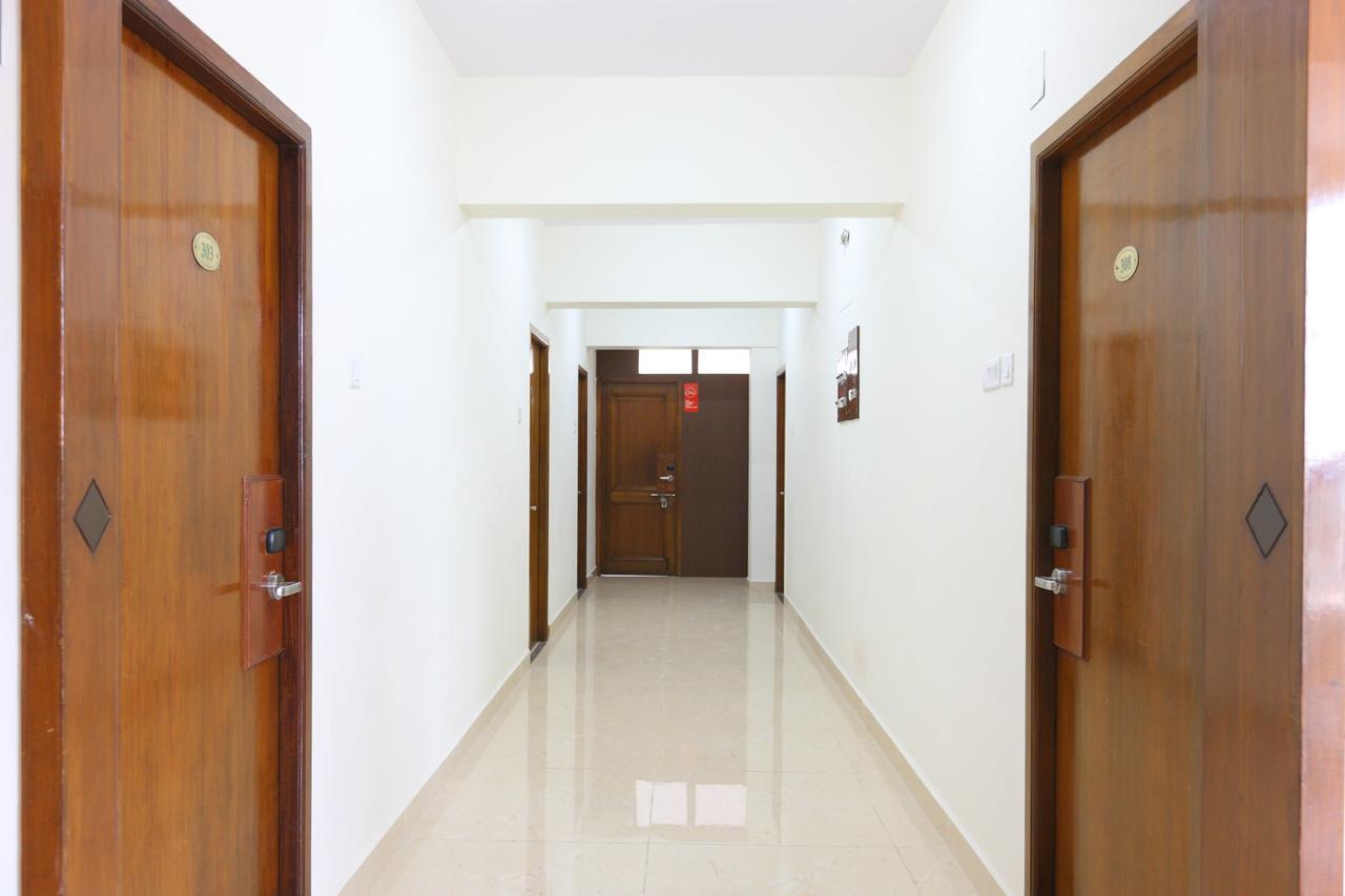 Oyo 11433 Kishore Inn Ченнаї Екстер'єр фото